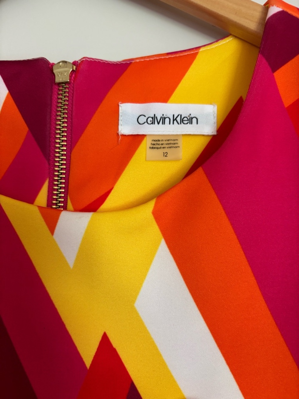 Calvin Klein Sleeveless Midi Dress in Pink, Yellow & Red Print. Size 12. NWT! - Picture 4 of 5